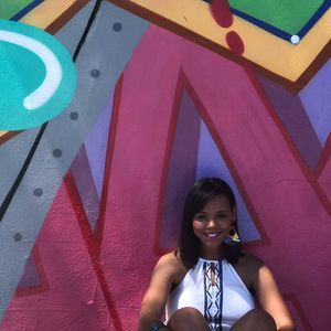 Meet your Posher, Lays